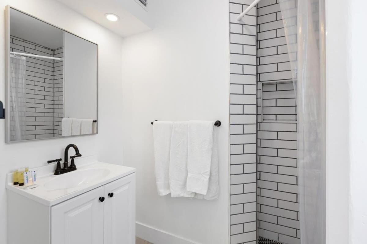 Charming 2 Bedroom Apartment In Victoria Park Fort Lauderdale Exterior foto