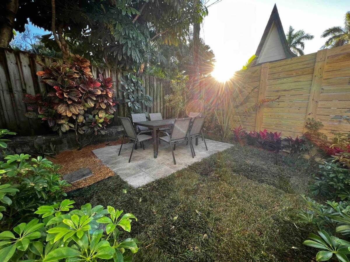 Charming 2 Bedroom Apartment In Victoria Park Fort Lauderdale Exterior foto