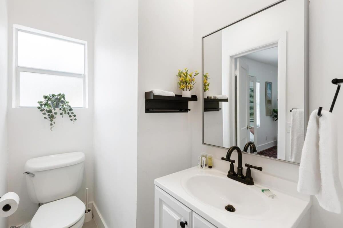 Charming 2 Bedroom Apartment In Victoria Park Fort Lauderdale Exterior foto